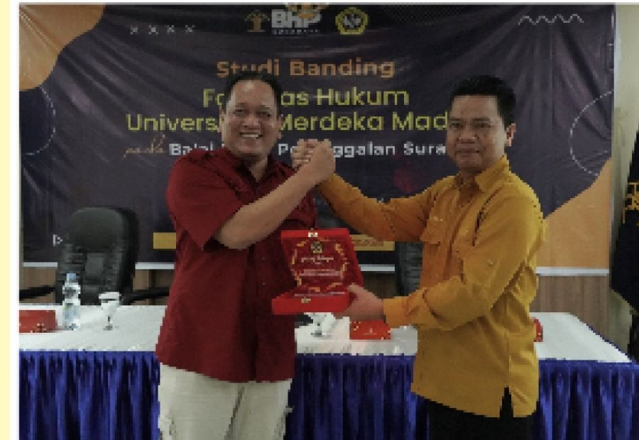 Studi Banding Fakultas Hukum Universitas Merdeka Madiun pada BHP Surabaya