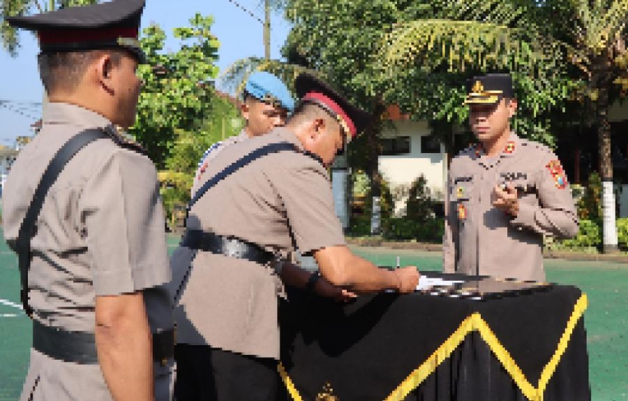 Kapolres Pimpin Serah Terima Jabatan Kapolsek dan Kasat