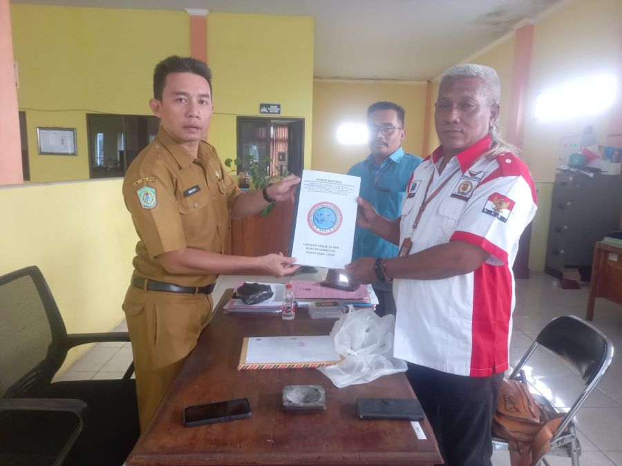 Konsolidasi Bersama Bakesbangpol Berikan Laporan Kerja LP-KPK Komcab Kab. Lumajang Tahun 2023-2024