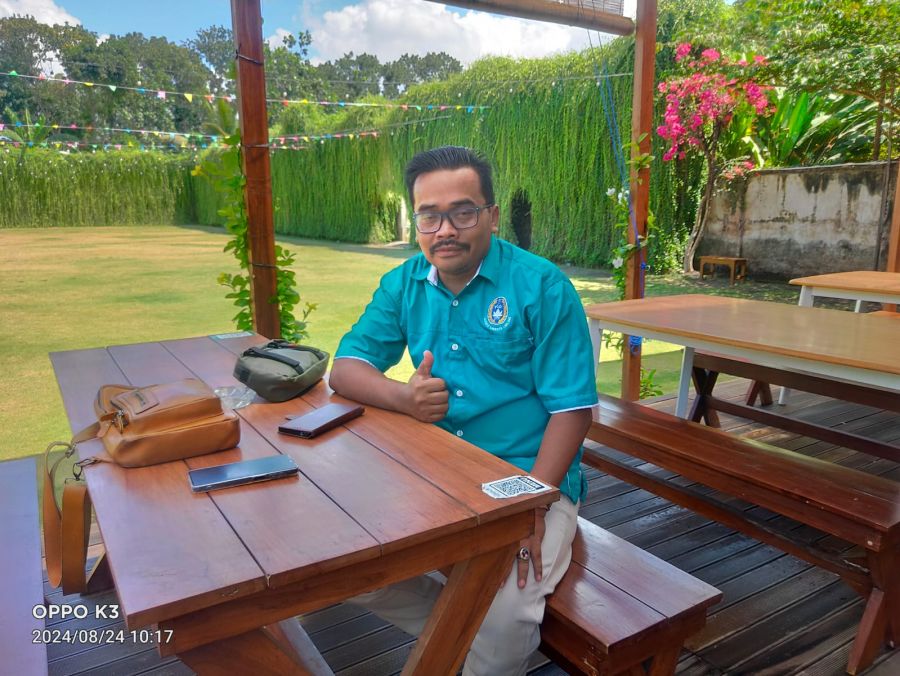 Mantan Bupati Kabupaten Lumajang Thoriqul Haq Datangi Polda Jawa Timur