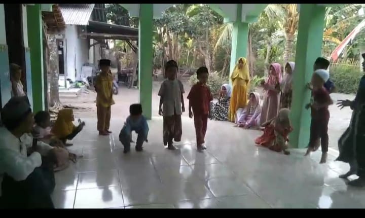 Peringatan HUT Ke 79 RI di Mushollah Nurul Afkar Mengadakan Lomba Anak- Anak