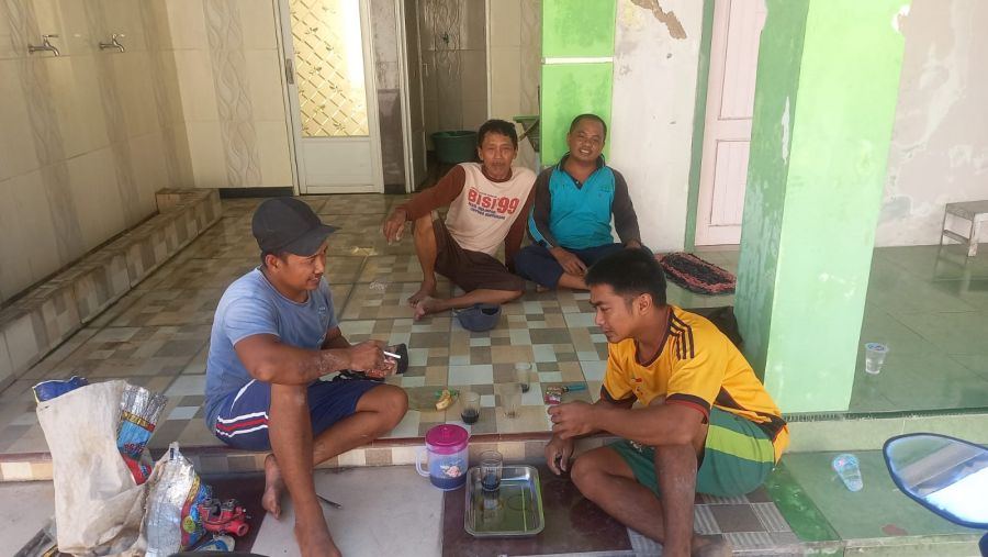 Petugas PDAM Kabupaten Lumajang  Respon Cepat Kepada Pelanggan 