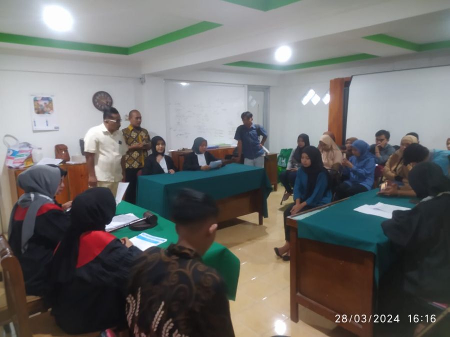 Praktek Peradilan Semu Semester Genap Tahun 2023/2024 Mahasiswa STIH Jendral Sudirman Lumajang