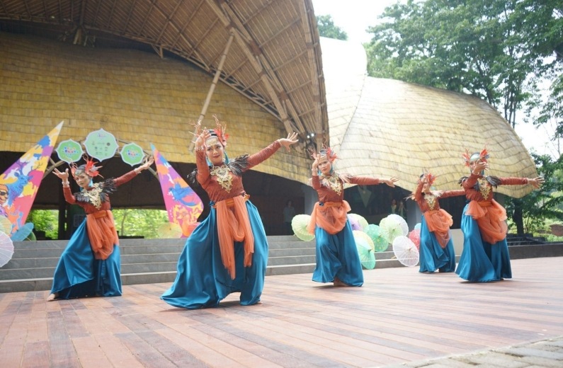 Solo Menari 2024: Animal Movement di Solo Safari