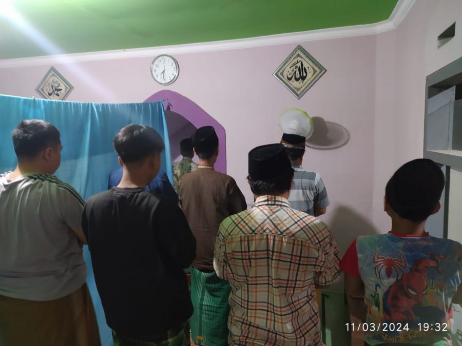 Warga Masyarakat Tukum Kidul RT 034 RW 012 Antusias Tarowe di Hari Pertama Puasa